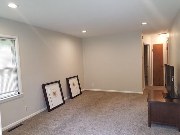 3rd image of 2240 E 61st Pl