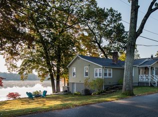80 Lakeside Dr, Shrewsbury, MA 01545
