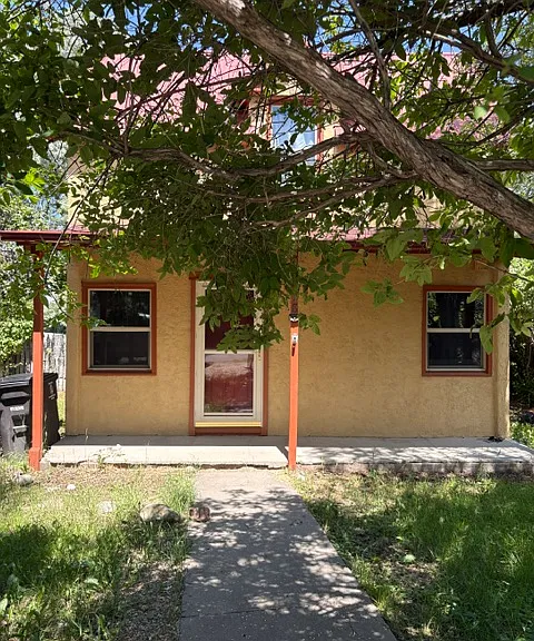 1718 Walnut St — Photo 1