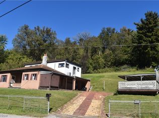 614 Columbus Ave, Martins Ferry, OH 43935