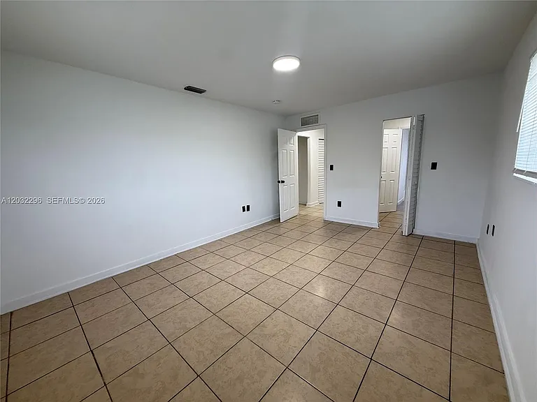12215 W Dixie Hwy #107 — Photo 7