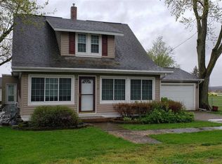 115 E Center St, Mount Auburn, IL 62547