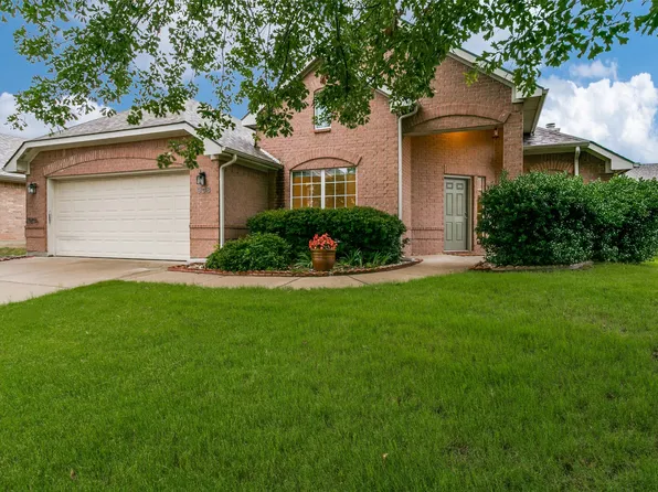 908 Dogwood Dr, Burleson, TX 76028