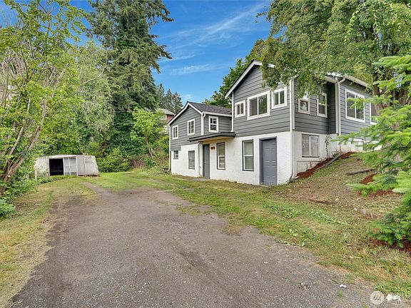 2nd image of 325 N Cambrian