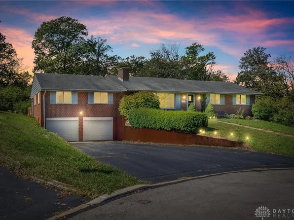 215 Sheldon Dr, Dayton, OH 45459