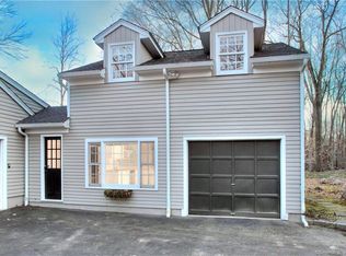 1 Nutcracker Ln #A, Westport, CT 06880