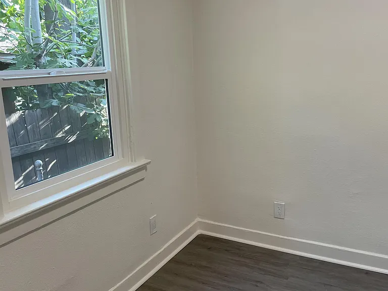 1030 N Raymond Ave — Photo 17