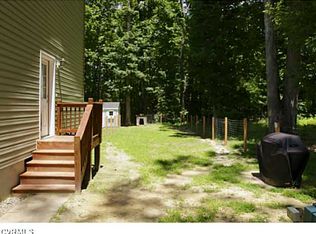 17135 Sarah St, Bowling Green, VA 22427