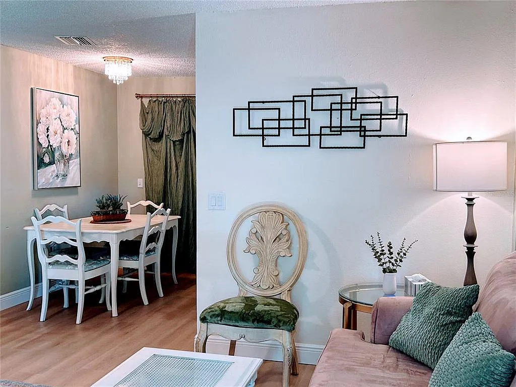 2 bed, 1.0 bath, 792 sqft, $1,850 — Photo 4