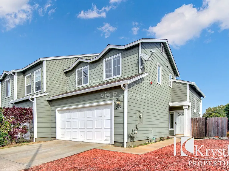 322 Clearpointe Dr — Photo 3