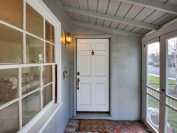4th image of 321 Buena Tierra Dr