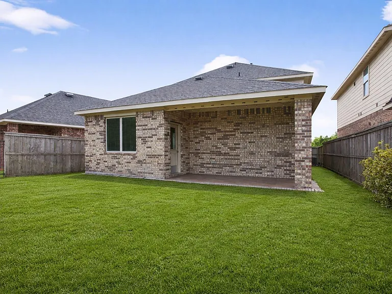 16817 Pink Wintergreen Dr — Photo 40