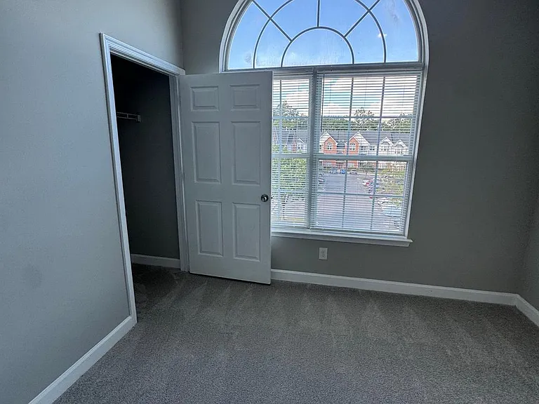 6900 Saint Ignatius Dr #304 — Photo 23