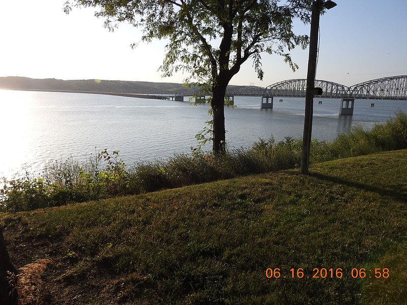 2nd image of 404 S River St