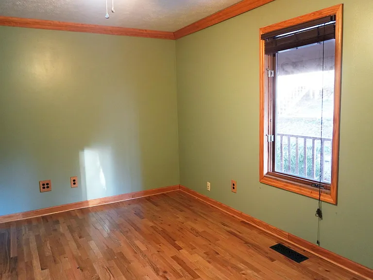 219 Merrylog Ln — Photo 21