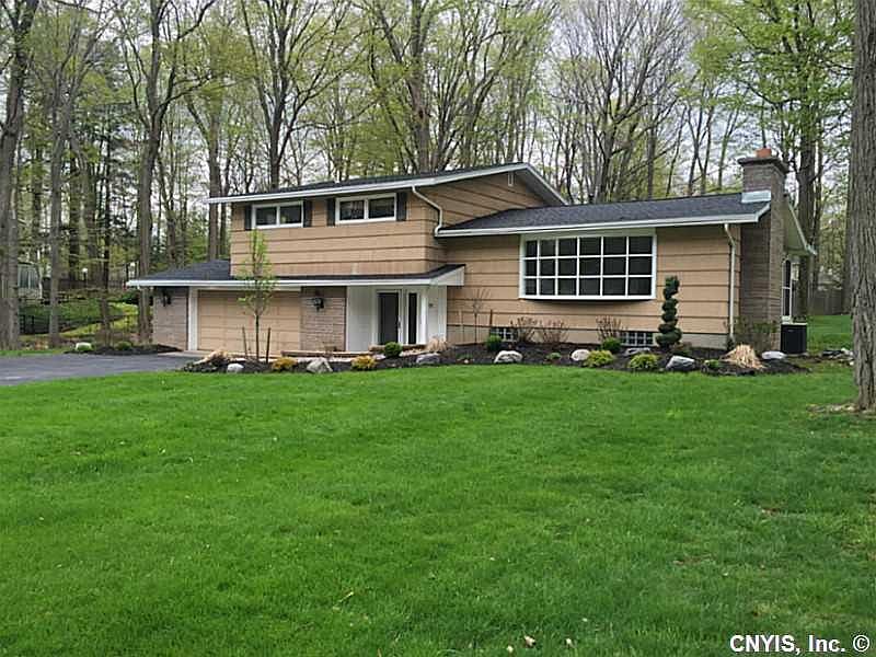 1st image of 128 Munro Dr
