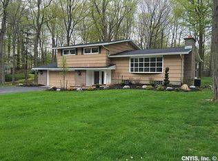 128 Munro Dr, Camillus, NY 13031