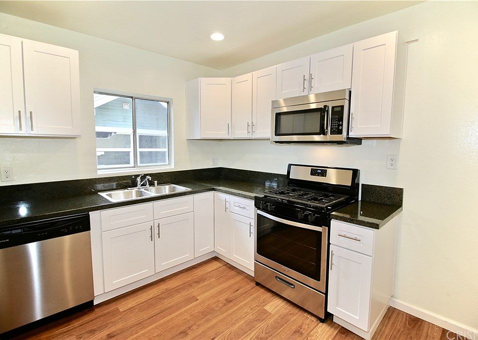 1st image of 306 N Macneil St