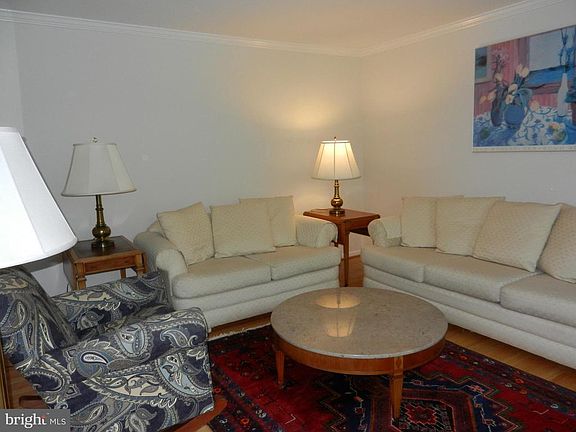 4th image of 15335 Oakmere Pl