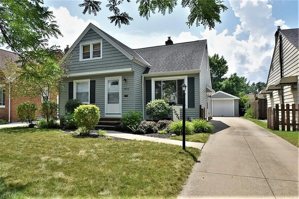 5684 Cherokee Dr photo 1