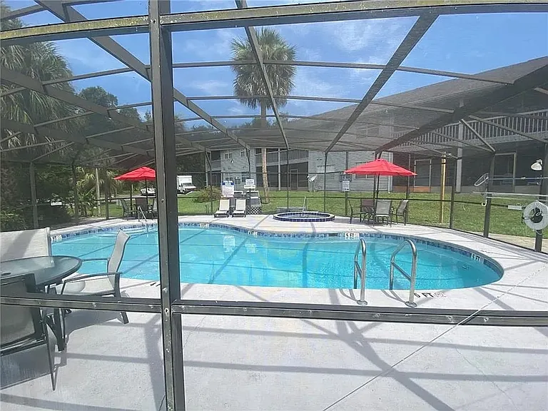 313 Dirksen Dr #B5 — Photo 11