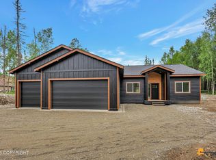 7020 W Beverly Lake Rd, Wasilla, AK 99623