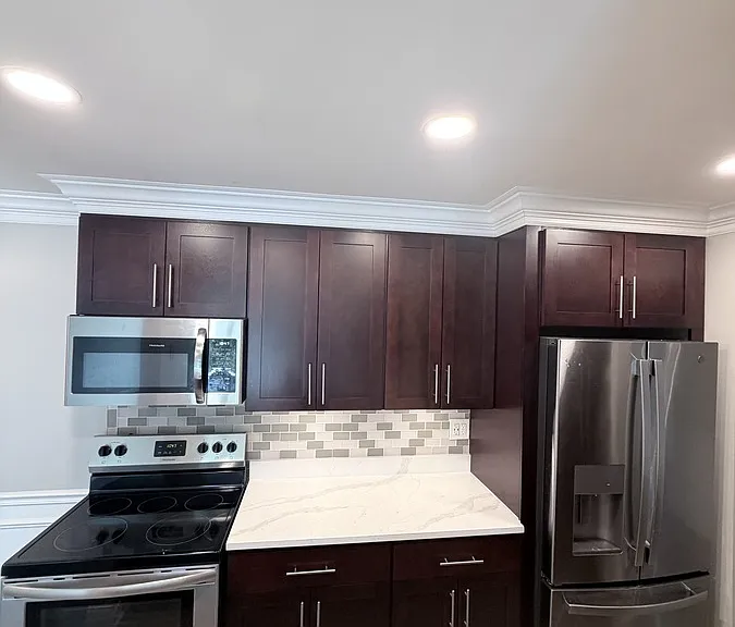 907 Curtiss St #406 — Photo 3
