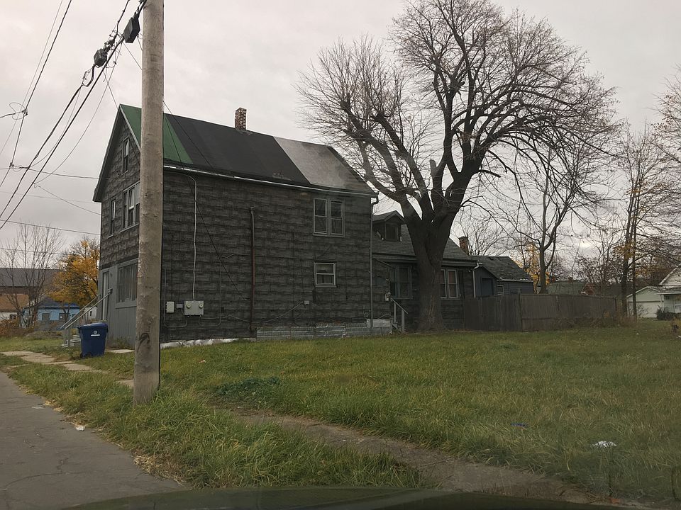 1st image of 99 Clark St