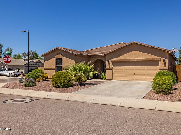 2nd image of 2064 W SAWTOOTH Way