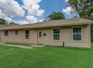 5839 Southurst St, Houston, TX 77033