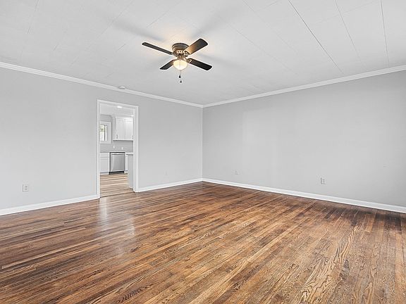 5th image of 106 N Main St