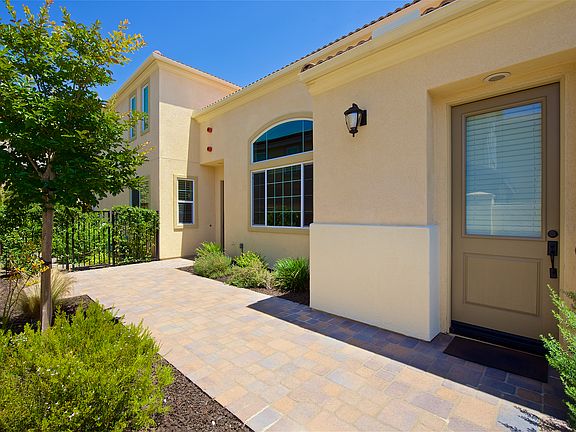 3rd image of 897 Tucana Dr