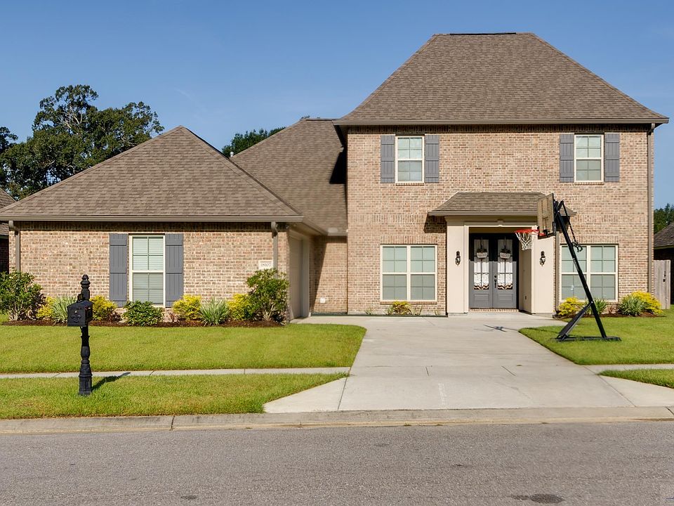 1st image of 18107 River Landing Dr