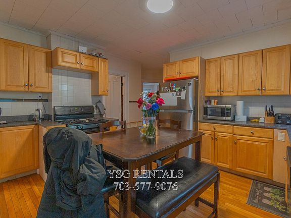 5th image of 193 Cypress St #2