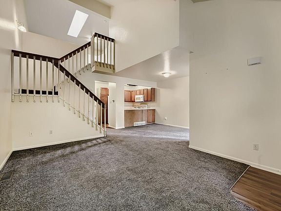 5th image of 2112 Meadow Ct