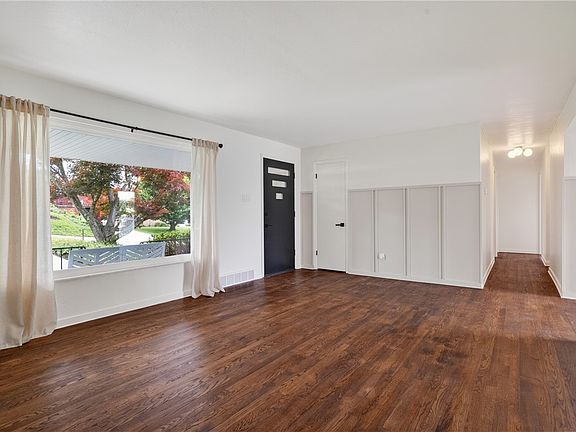 5th image of 5038 Carlyn Dr