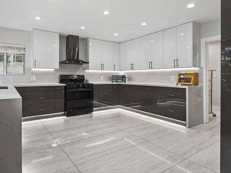 22247 De La Osa St — Photo 10