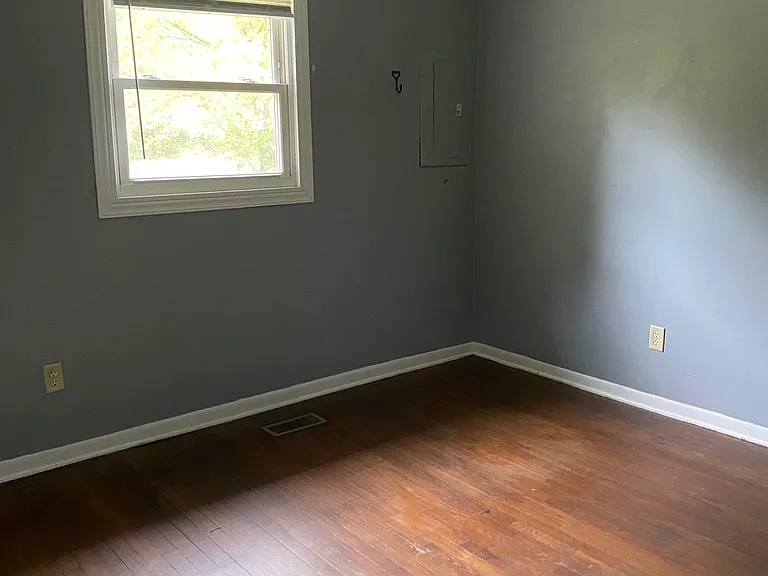 22 Michael Dr #A — Photo 4