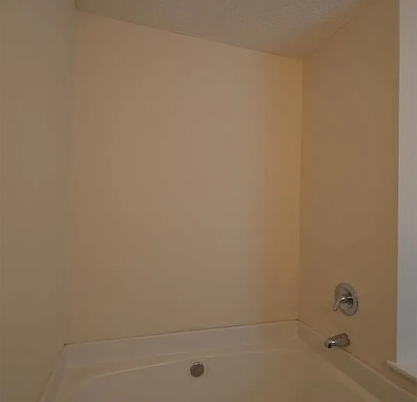 5713 Thistlerock Ln — Photo 5