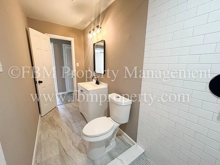 1005 Sunset Dr — Photo 21