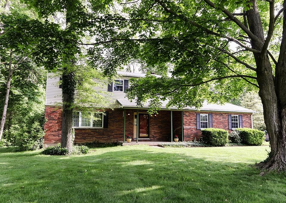 1st image of 7986 Woody Hollow Dr