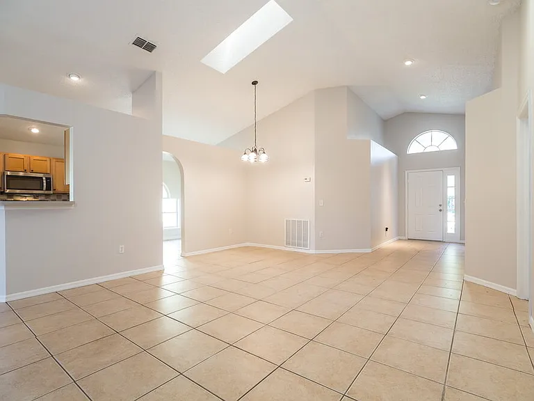 3833 Stonefield Dr — Photo 4
