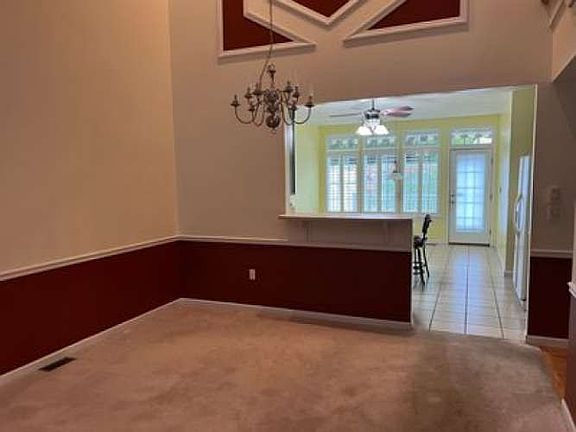 4th image of 467 Eton Dr