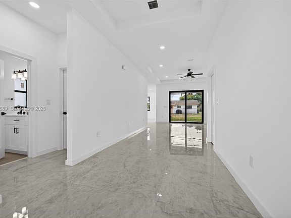 4th image of 3050 NW 24th St