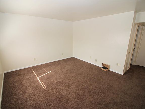 5th image of 300 E 16th Ave APT G