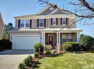 108 Sunny Chloe Ct, Holly Springs, NC 27540