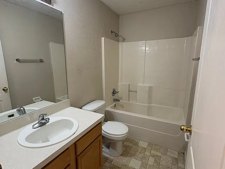 104 Herring Ln — Photo 17