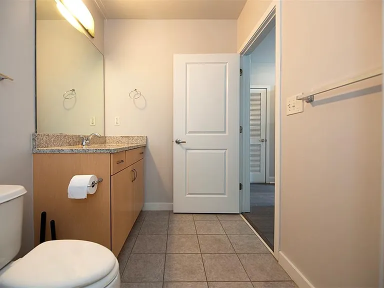 400 W Peachtree St NW #2310 — Photo 13