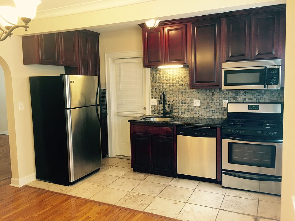 1st image of 1103 W 45th St APT 4