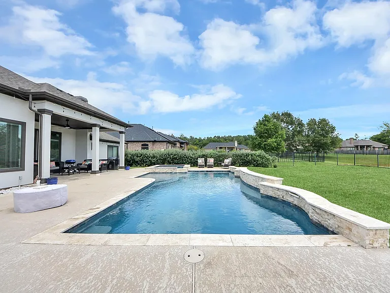 11726 W Grand Pond Dr — Photo 46